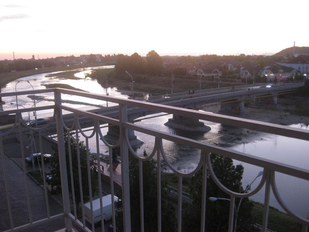 Apartments On Parkaniya 2A Μουκάτσεβο Εξωτερικό φωτογραφία